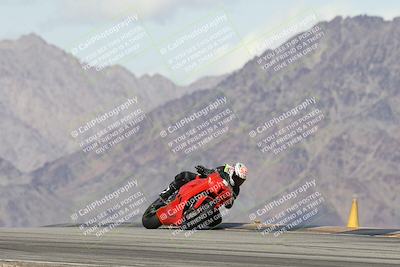 media/Nov-16-2025-Race Pace (Sun) [[8c5fa54630]]/Verified Riders/5-Turn 9 (1135am)/